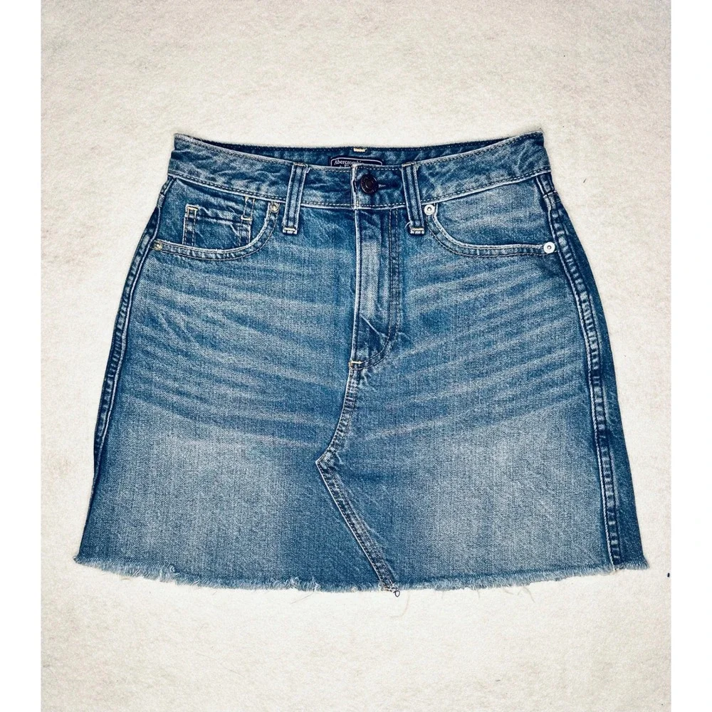 Abercrombie & Fitch Denim Mini Skirt Frayed Hem Casual Blue Size 24 - Picture 1 of 9